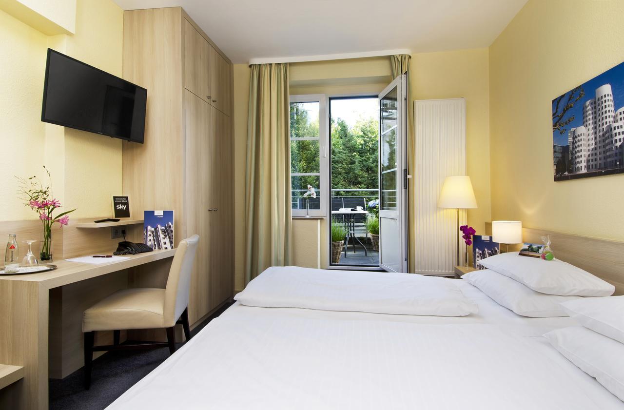 Hotel Am Hofgarten Düsseldorf Eksteriør billede